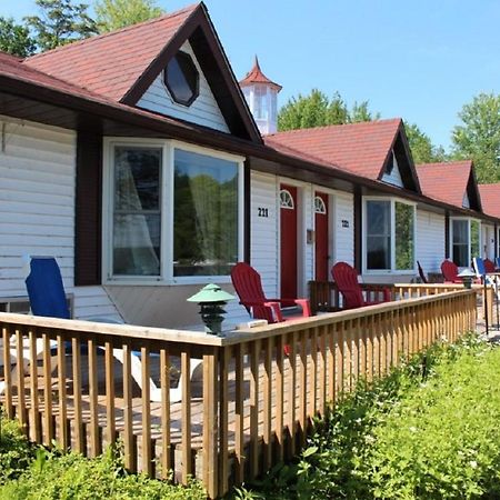 Clevelands House Hotel Minett Bagian luar foto
