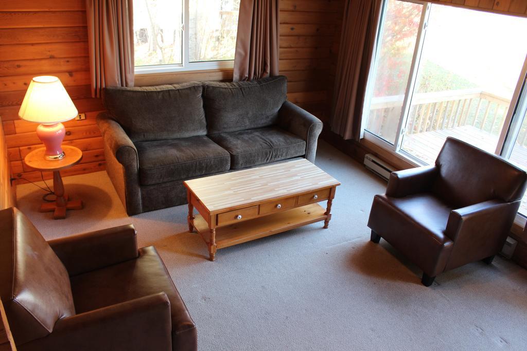 Clevelands House Hotel Minett Bagian luar foto