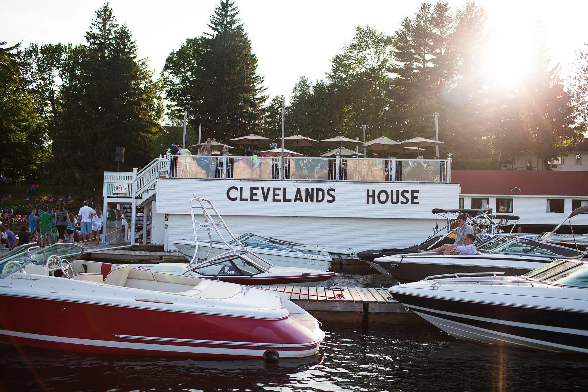 Clevelands House Hotel Minett Bagian luar foto
