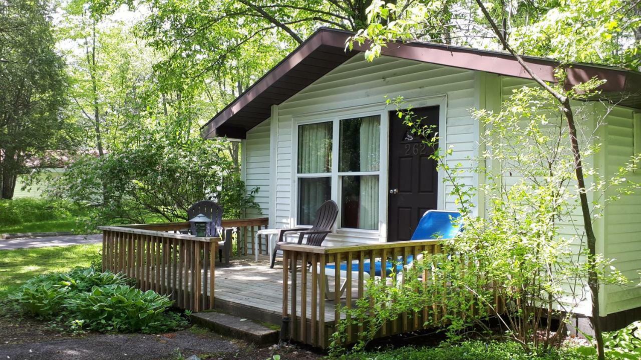 Clevelands House Hotel Minett Bagian luar foto